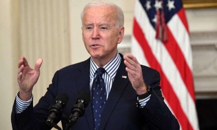 Joe Biden quiere que los pasaportes que se proporcionan para la vacunacién estén disponibles para todos y que nadie se quede fuera