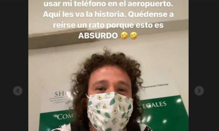 Multan a Luisito Comunica por usar su teléfono en el aeropuerto