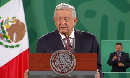 AMLO presenta informe sobre compra de refinería Deer Park en Texas