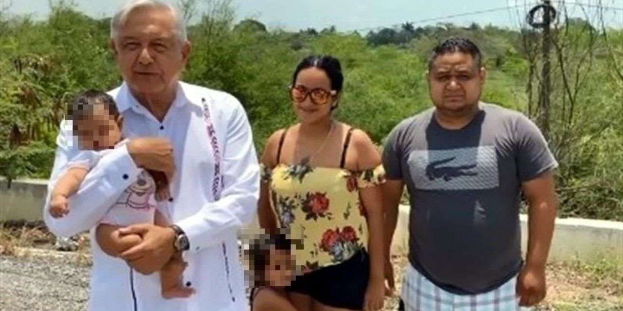 ¿Y la sana distancia? AMLO carga y besa a un bebé durante gira