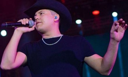 Acusan a Remmy Valenzuela de golpear brutalmente a su primo y su novia