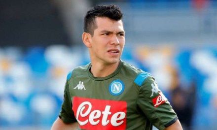 ‘Chucky’ Lozano podría salir del Napoli para jugar con el Sevilla