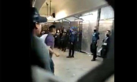 Se arma batalla campal en el Metro Pantitlán (Video)