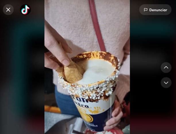 «Michenmoladas» a base de cerveza, mole y flautas porque la «Gomichela» es cosa del pasado