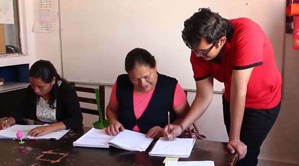 Más de 6 mil adultos buscan certificarse en educación básica