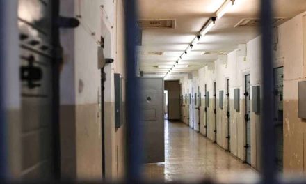 Reos hacen el escape del siglo… dejan maniquíes en sus camas y se dan a la fuga