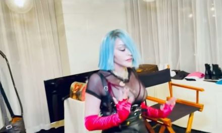 Pa’que se acaben de criar: Madonna libera sus senos en fiesta gay