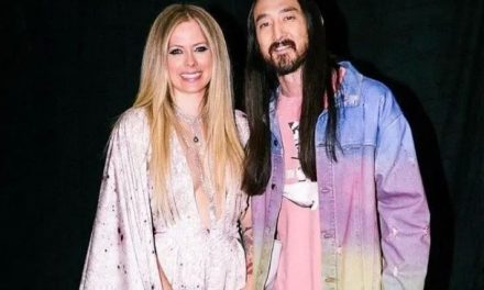 VIDEO. ¡Justo en la adolecencia! Steve Aoki rinde tributo a Avril Lavigne