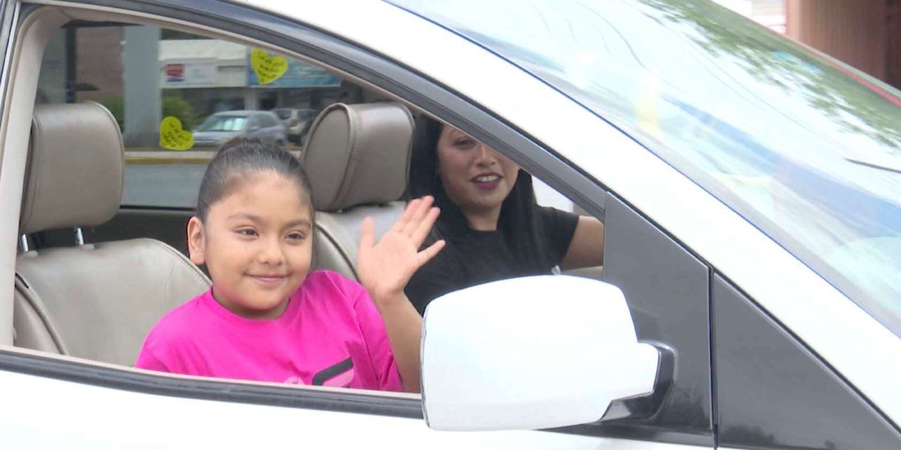 La pequeña Fernanda Nicol celebran última quimioterapia