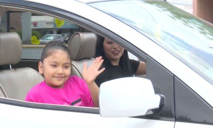 La pequeña Fernanda Nicol celebran última quimioterapia