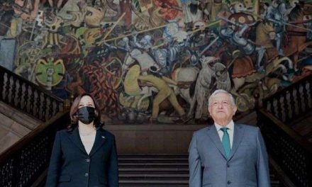 VIDEO. «Presidenta Kabala» AMLO le cambia el nombre y el cargo a Harris