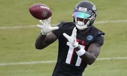 Julio Jones deja los Falcons y es el nuevo jugador de los Titans de Tennessee