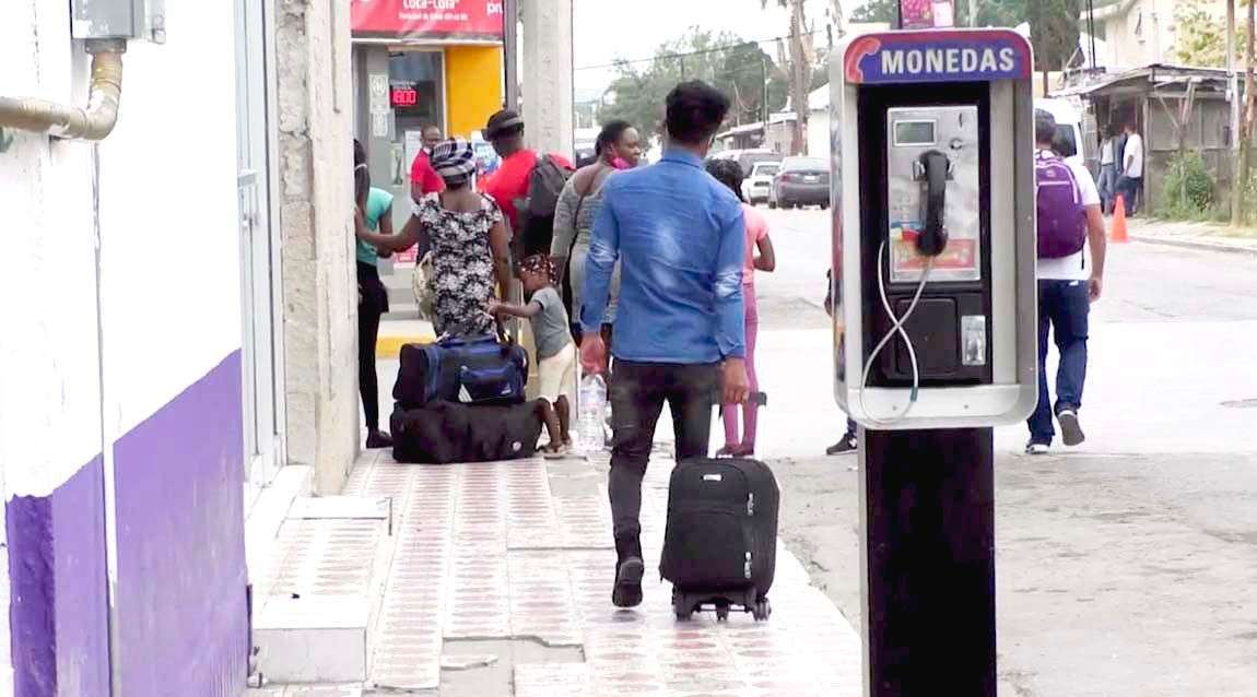 Llegan cientos de migrantes afrodescendientes
