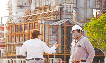 Revela AMLO sabotaje en refinería de Salina Cruz