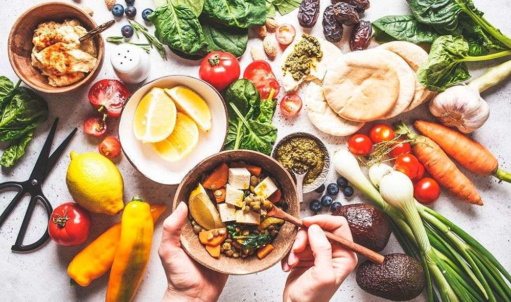 ¿Veganos son más felices que los carnívoros? Sí, estudio lo avala