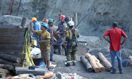 Continuarán los trabajos de rescate hasta encontrar a los 3 mineros atrapados en Múzquiz