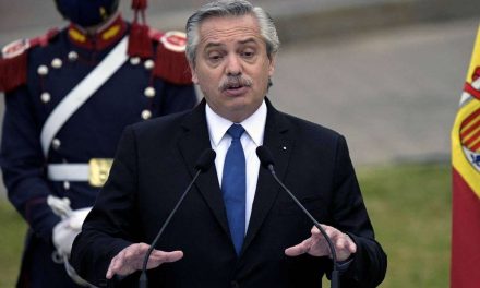 ‘Los mexicanos salieron de los indios… los argentinos de Europa’: presidente de Argentina