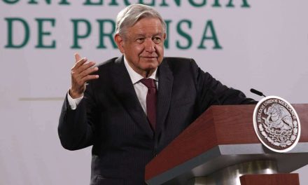 AMLO asegura que los que votaron por conservadores ‘apoyaron a impresentables’