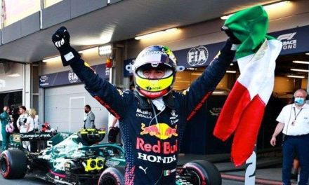 ‘Checo’ Pérez hace historia y conquista el Gran Premio de Azerbaiyán