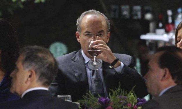 ¿Calderón hospitalizado?