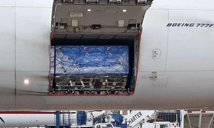 Llegan 300 mil dosis de Sputnik V a México