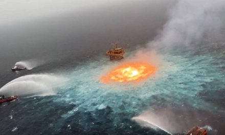 Controlan incendio en plataforma del Golfo de México