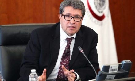 Ricardo Monreal se destapa para la presidencia en el 2024