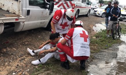 Lo atropellan intentando tomar un taxi en Saltillo