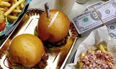 Intenta ingresar hamburguesa con droga a estación de policía
