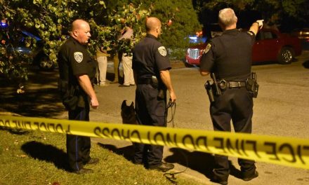 Anciano y presunto violador fue hallado muerto y con mensaje ‘manoseo niñas’ en Nueva York