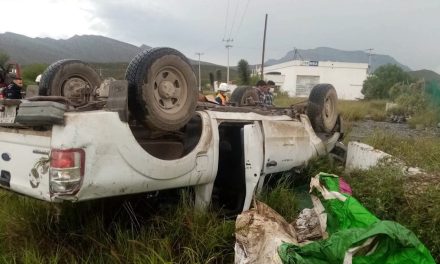 Volcadura deja cinco lesionados, dos de ellos en estado grave en Ramos Arizpe