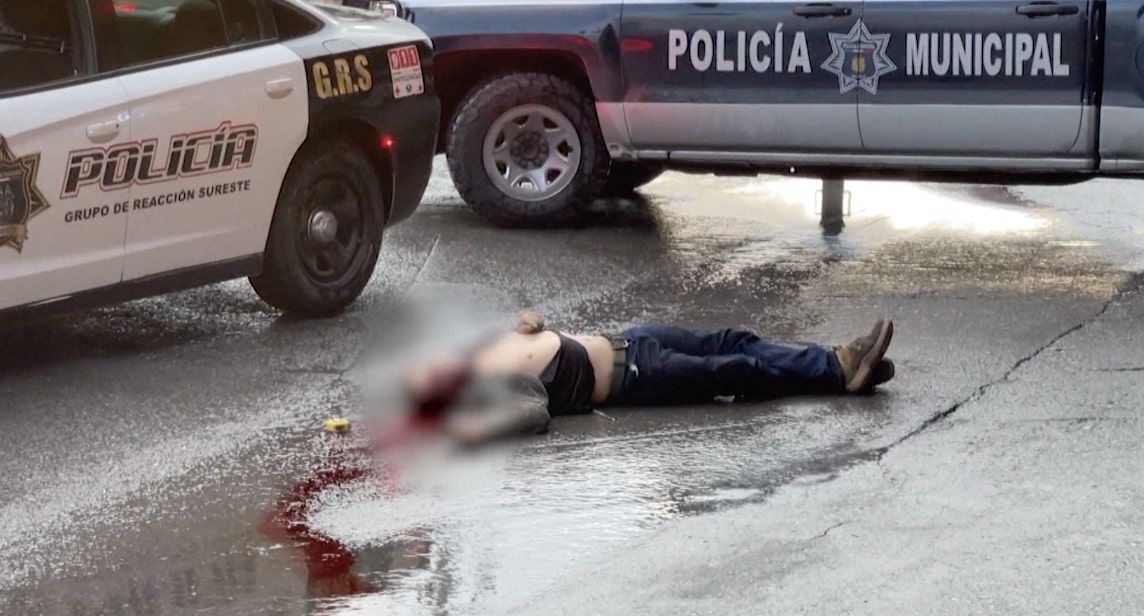 Hombre que se lanzó de puente fallece tras días de agonía