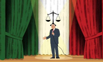 The Economist compara a AMLO con Cantinflas por consulta contra expresidentes