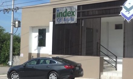 Aplican primeras dosis de vacuna covid-19 para personas de 18-39 años en Acuña