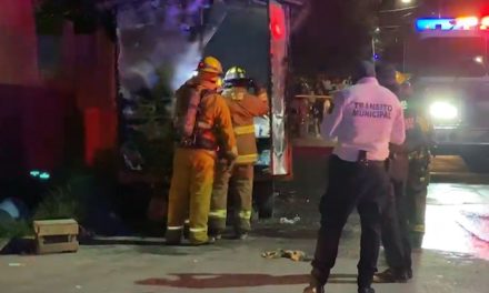 Mujer de la tercera edad muere quemada al interior de su puesto de comida en Saltillo