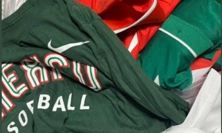 ¡Indignante! Selección de Softbol tira el uniforme mexicano a la basura