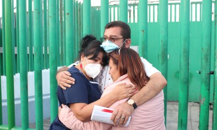 Liberan a hombre que pasó 21 años en la cárcel por un crimen que no se produjo en México