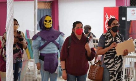 Un villano pone el ejemplo: Skeletor se vacuna contra el COVID