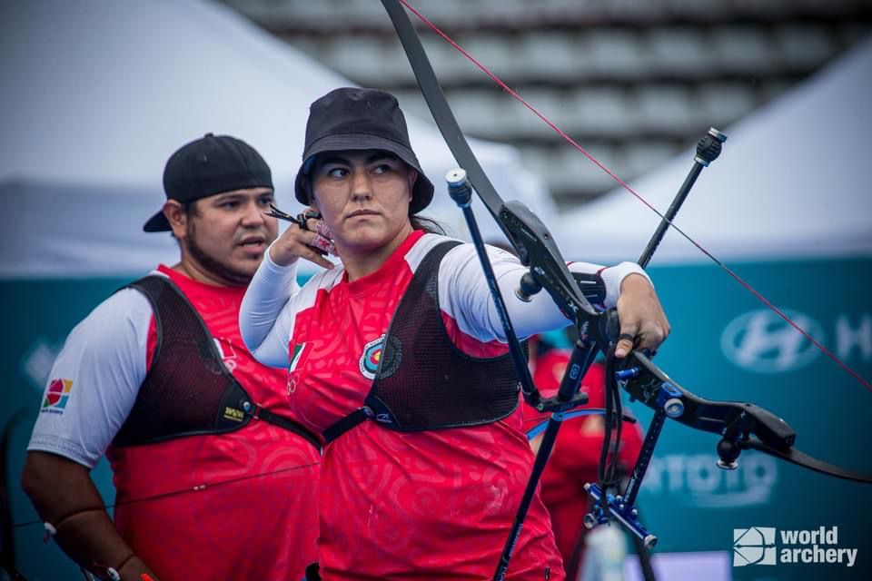 México avanza a Cuartos de Final de Tiro con Arco Mixto en Tokio