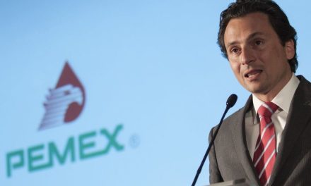 Denuncian a Lozoya por lavado de 3 mil mdp