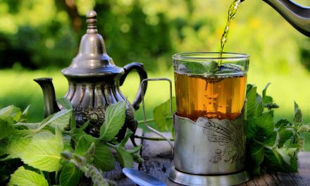 Infusión de hierbabuena para el dolor de estómago