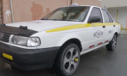 Taxistas logran acuerdo, registrarán a choferes de apps