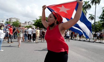 Cuba busca derrocar la dictadura con sorpresiva protesta
