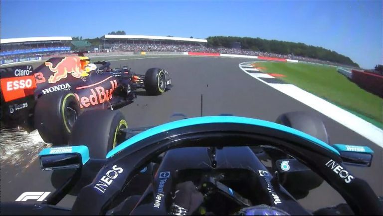 VIDEO: Accidente entre Verstappen y Hamilton en el GP Gran Bretaña