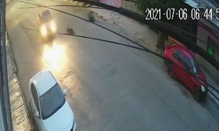 Sigue sin responder por lesiones conductor del ‘auto fantasma’