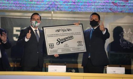 Manolo Jiménez reconoce a Saraperos como parte de la grandeza de Saltillo