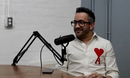 Chumel Torres vuelve a ser tendencia por decir que «sería de izquierda»