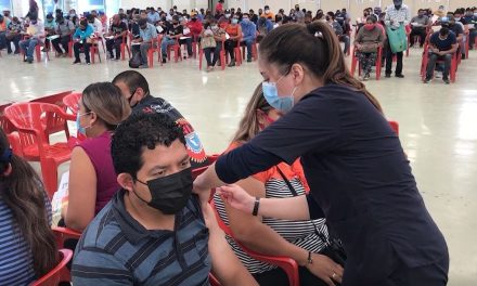 Concluye una etapa más de vacunación en Saltillo