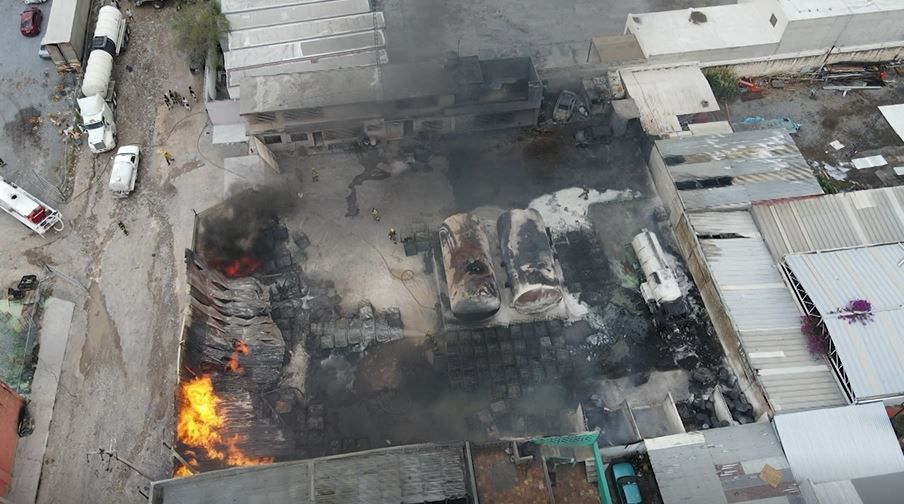 Evacúan Centro de Gobierno por incendio en Saltillo