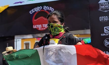 Mujer Raramuri gana ultra maratón de 63 km